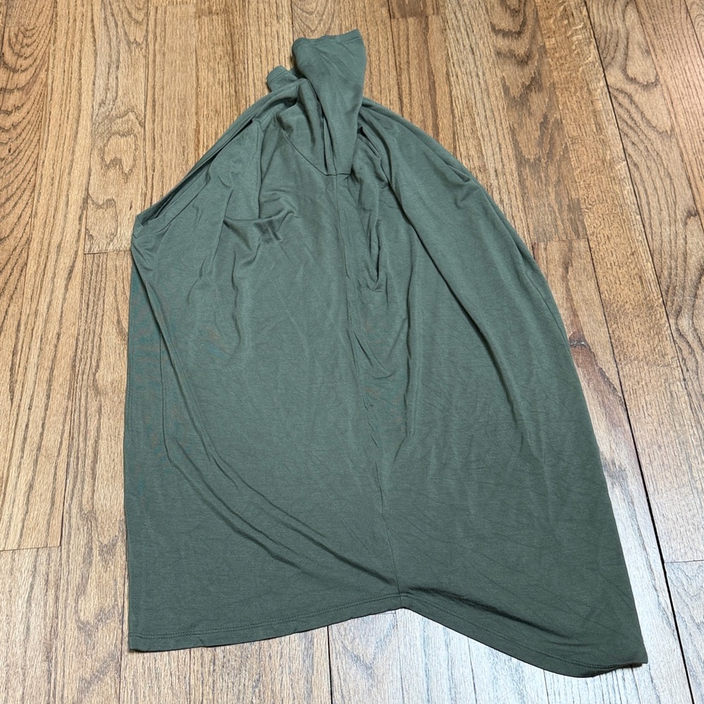 Express V Neck Top - Picture 5 of 9
